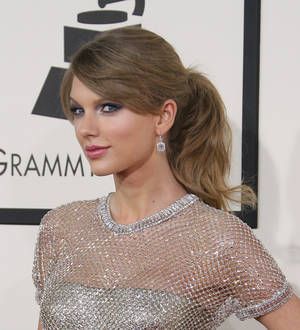 Taylor Swift praises Prince William over Bon Jovi duet
