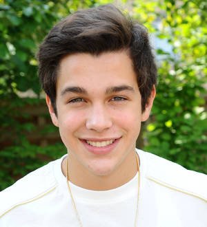 Austin Mahone launches safe driving campaign and contest