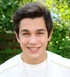 Austin Mahone launches safe driving campaign and contest