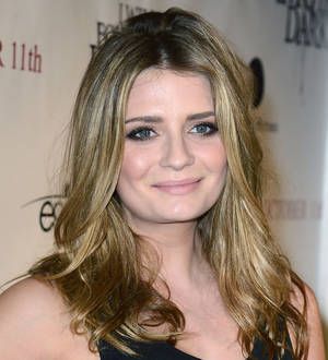 Mischa Barton stars in Willis Earl Beal music promo