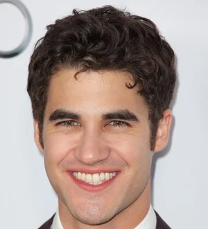 Darren Criss stages surprise charity show