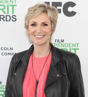 Jane Lynch writes anti-bullying book for kids