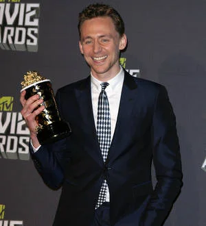 The Avengers are triple threat at MTV Movie Awards