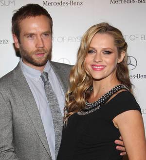 Pregnant Teresa Palmer makes marriage legal with second ceremony