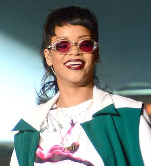 Rihanna to be honored with first ever Icon Award
