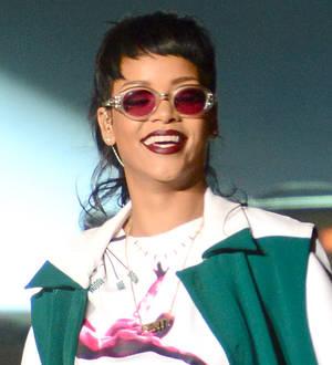 Rihanna to be honored with first ever Icon Award