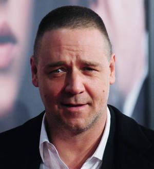 Investigation launched over alleged Russell Crowe bust-up