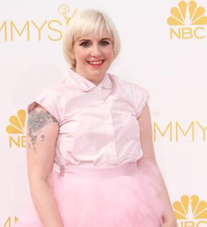Lena Dunham backs Amy Schumer's plus-sized comments