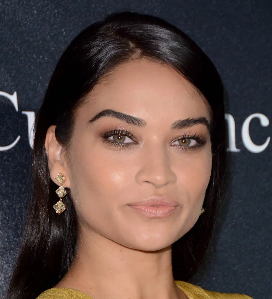 Australian model Shanina Shaik engaged