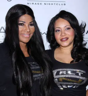 Salt-N-Pepa creating food reality show