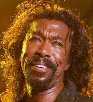 Lenny Kravitz and Sean Kingston pay tribute to Nickolas Ashford