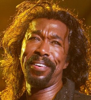 Lenny Kravitz and Sean Kingston pay tribute to Nickolas Ashford