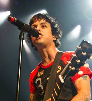 Green Day bring U.K. music festival to a standstill