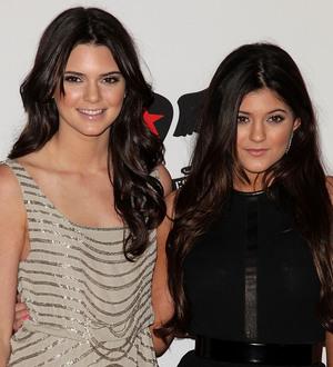 Kendall and Kylie Jenner writing book