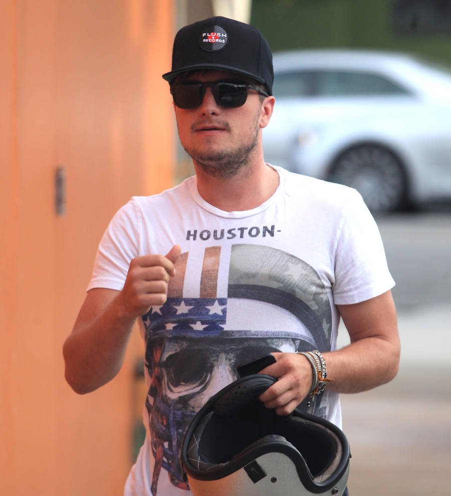 Josh Hutcherson and Haley Joel Osment pay tribute to co-star Glenne Headly