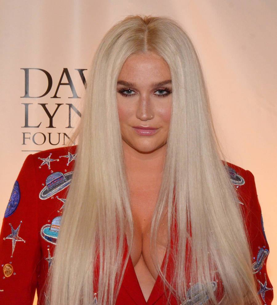 Kesha reaches out to ill Lady Gaga and recovering Selena Gomez