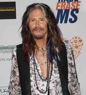 Steven Tyler attempts to leave note at Miley Cyrus' Helsinki hotel room