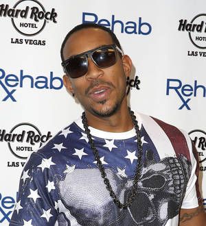 Ludacris stunned by mother/daughter strip team