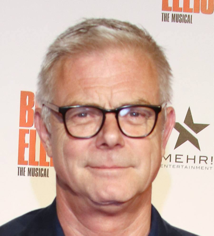 Stephen Daldry in talks for Obi-Wan Kenobi movie