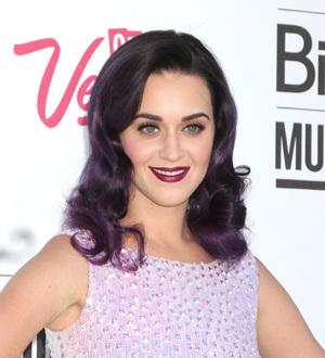 Katy Perry shares sisterly bond in Part Of Me