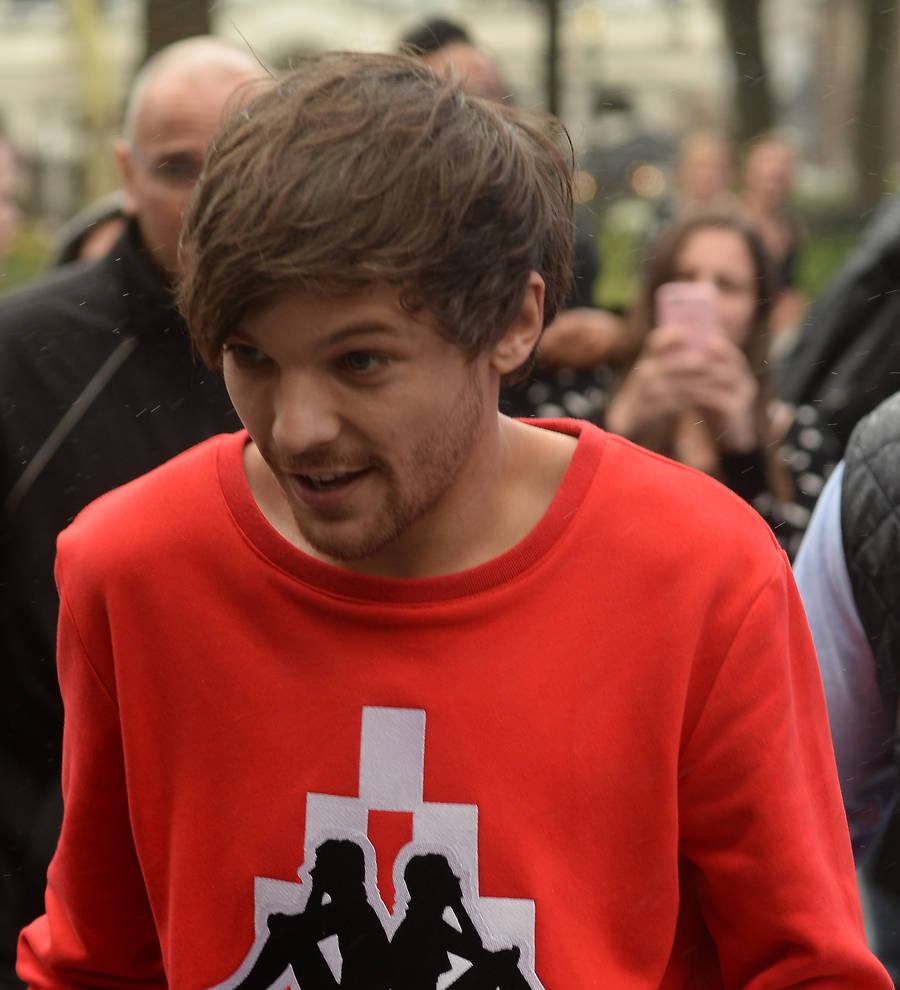 Louis Tomlinson leaves fans guessing with new ‘E’ tattoo