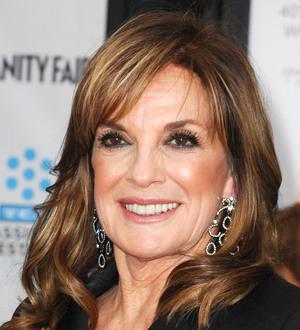 Linda Gray mothers the male Dallas stars