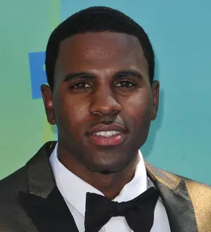 Jason Derulo locks up valuables after hotel theft