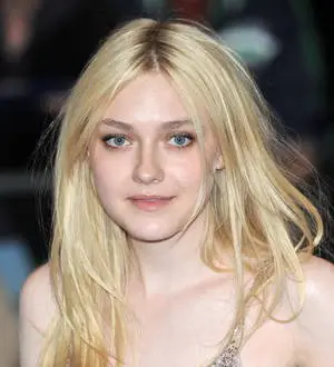 Dakota Fanning watched Sarsgaard and Eisenberg skinny dip in hot springs