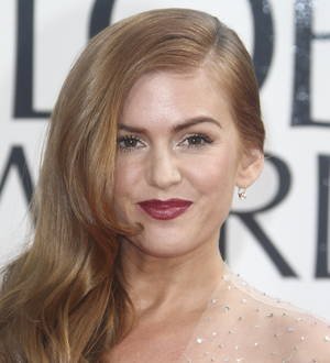 Isla Fisher refuses to keep scales at home