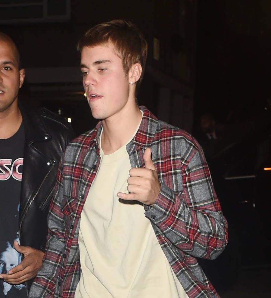 Justin Bieber asks concertgoers to stop their 'obnoxious' screaming