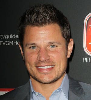 Nick Lachey performs Christmas show for sick kids