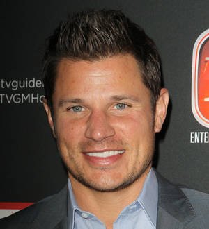 Nick Lachey performs Christmas show for sick kids