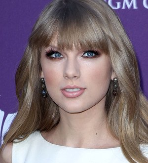 Taylor Swift regularly turns down movie scripts