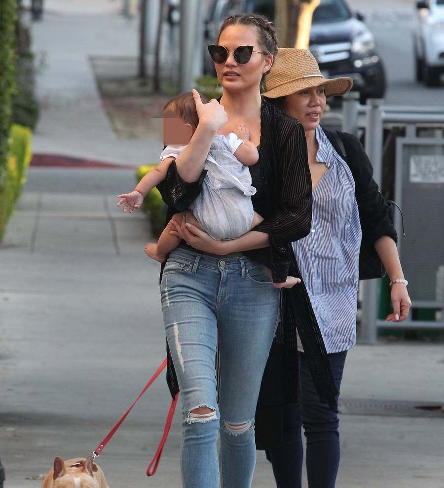 Chrissy Teigen: 'I'd be Kim Kardashian's surrogate in a heartbeat'