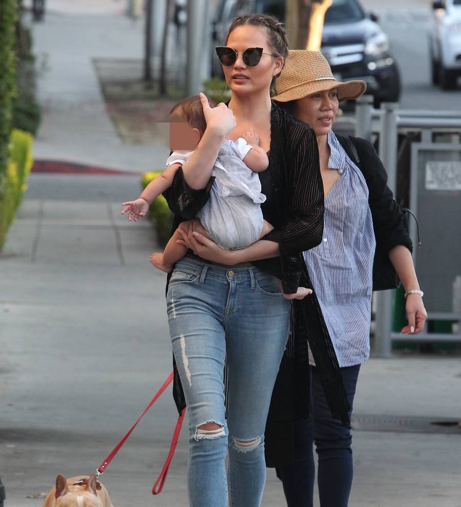 Chrissy Teigen: 'I'd be Kim Kardashian's surrogate in a heartbeat'