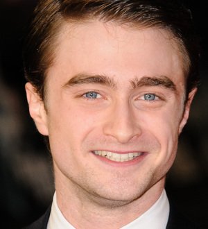 Daniel Radcliffe gives Nick Jonas thumbs up for How To Succeed