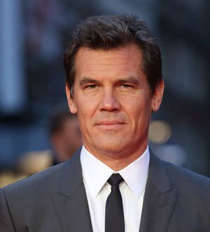 Josh Brolin called in experts to help him gain weight for new film