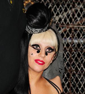 Gaga wows New York City with park gig