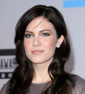 Mandy Moore & Gwyneth Paltrow to Sing at the Oscars
