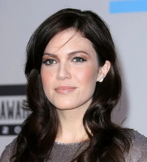 Mandy Moore & Gwyneth Paltrow to Sing at the Oscars