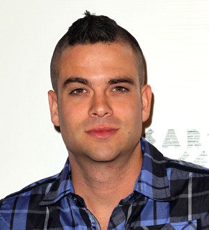 Mark Salling fractures his pelvis