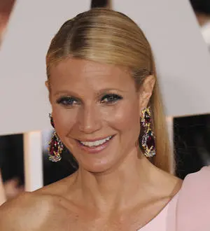 Gwyneth Paltrow designing hip-hop inspired clutches