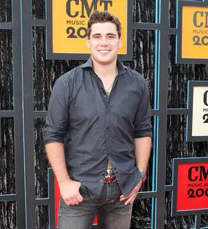 Josh Gracin to return to stage after apparent suicide scare
