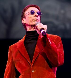 Robin Gibb's son played Bee Gees song as he passed away