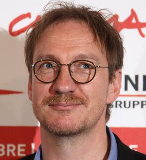 Thewlis pleased with anti-Anonymous campaign