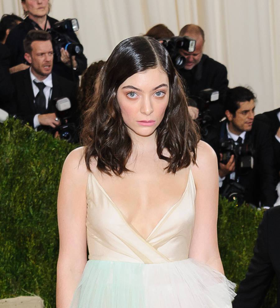 Lorde spent days alone in the wilderness for songwriting inspiration
