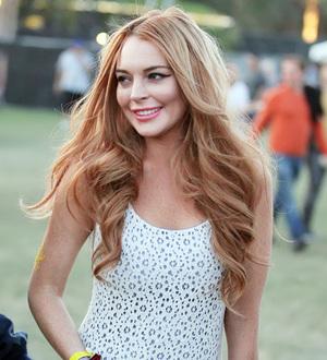 Lindsay Lohan's father fires back at casting criticism