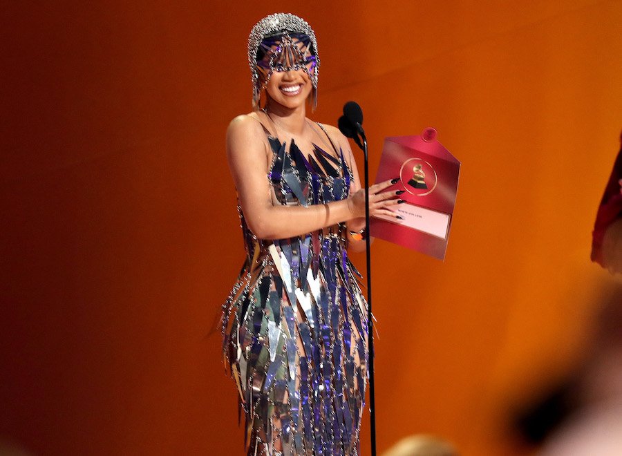 15 Artists Who (Literally) Sparkled At The 65th Grammy Awards!