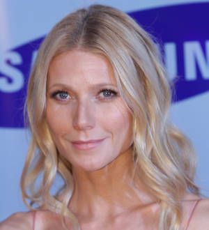 Gwyneth Paltrow and friends selling off unwanted clothes for charity