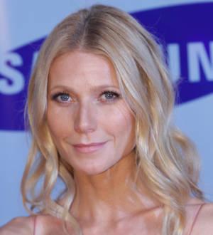 Gwyneth Paltrow and friends selling off unwanted clothes for charity